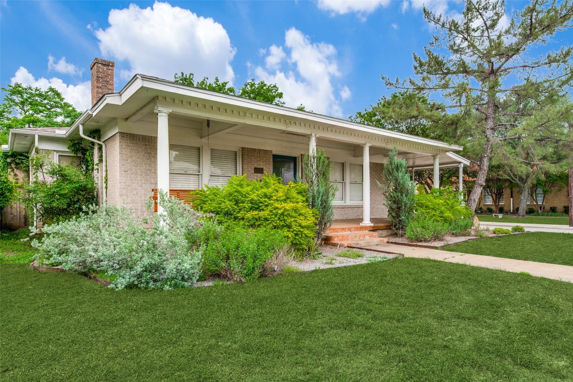 3741 W 7th Street Fort Worth TX 76107