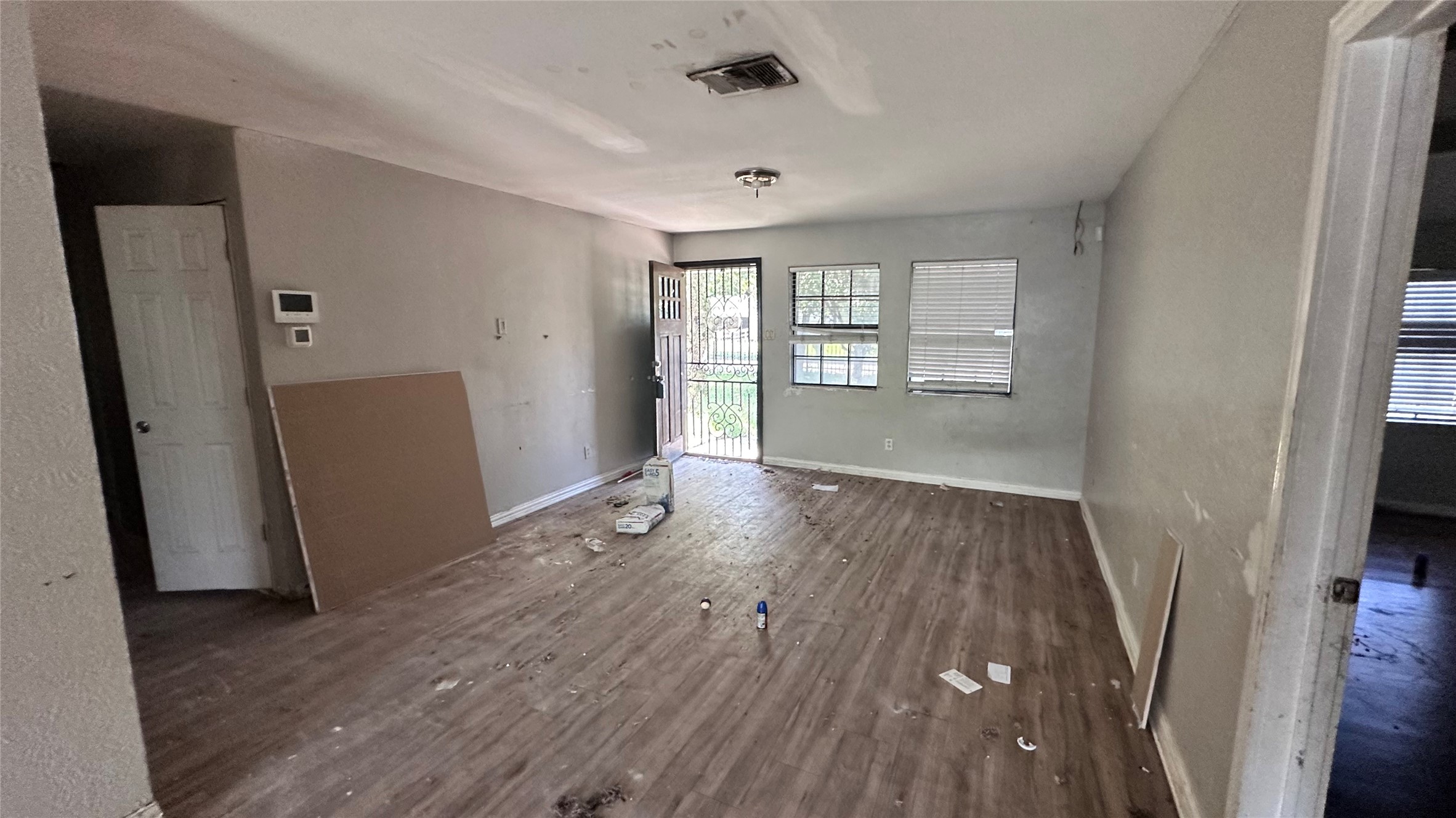 141 W Brownlee Avenue Dallas TX 75224