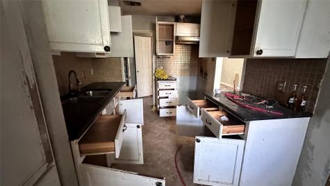 141 W Brownlee Avenue Dallas TX 75224