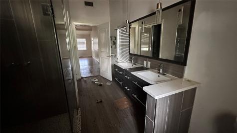 141 W Brownlee Avenue Dallas TX 75224
