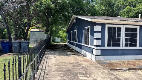 141 W Brownlee Avenue Dallas TX 75224