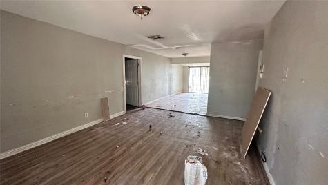 141 W Brownlee Avenue Dallas TX 75224