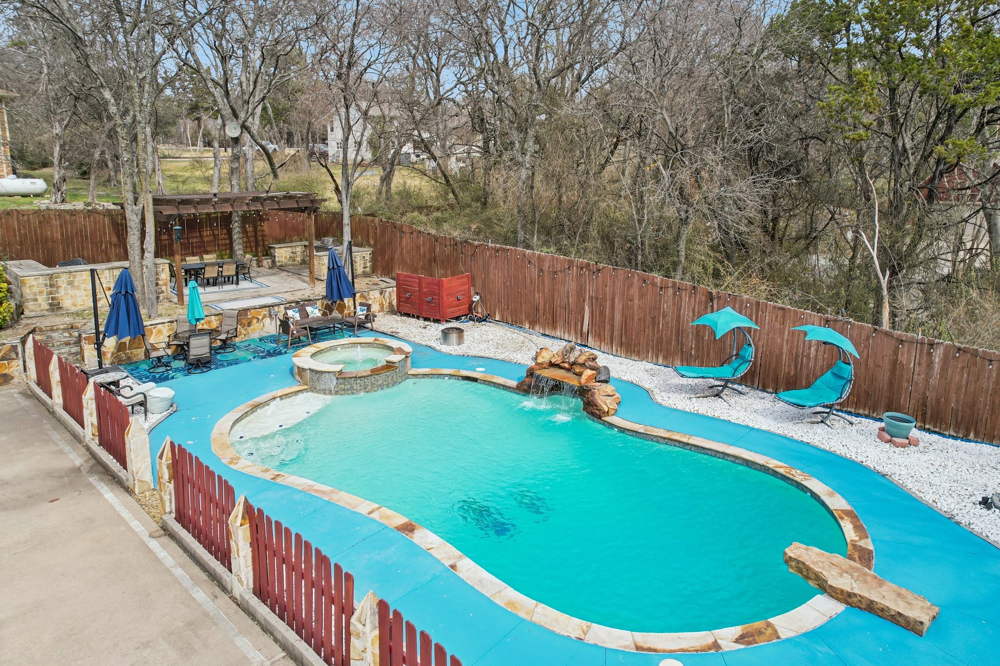 300 N Clark Road Duncanville TX 75116