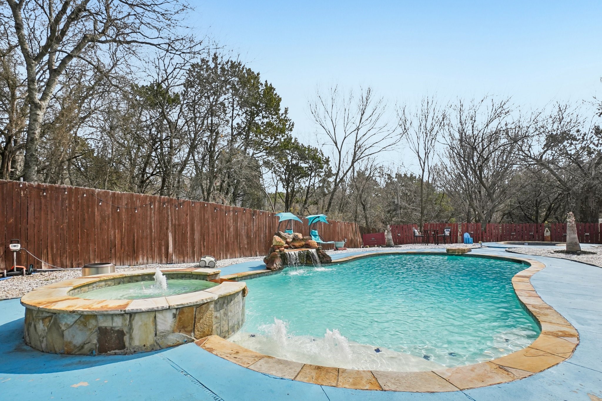 300 N Clark Road Duncanville TX 75116