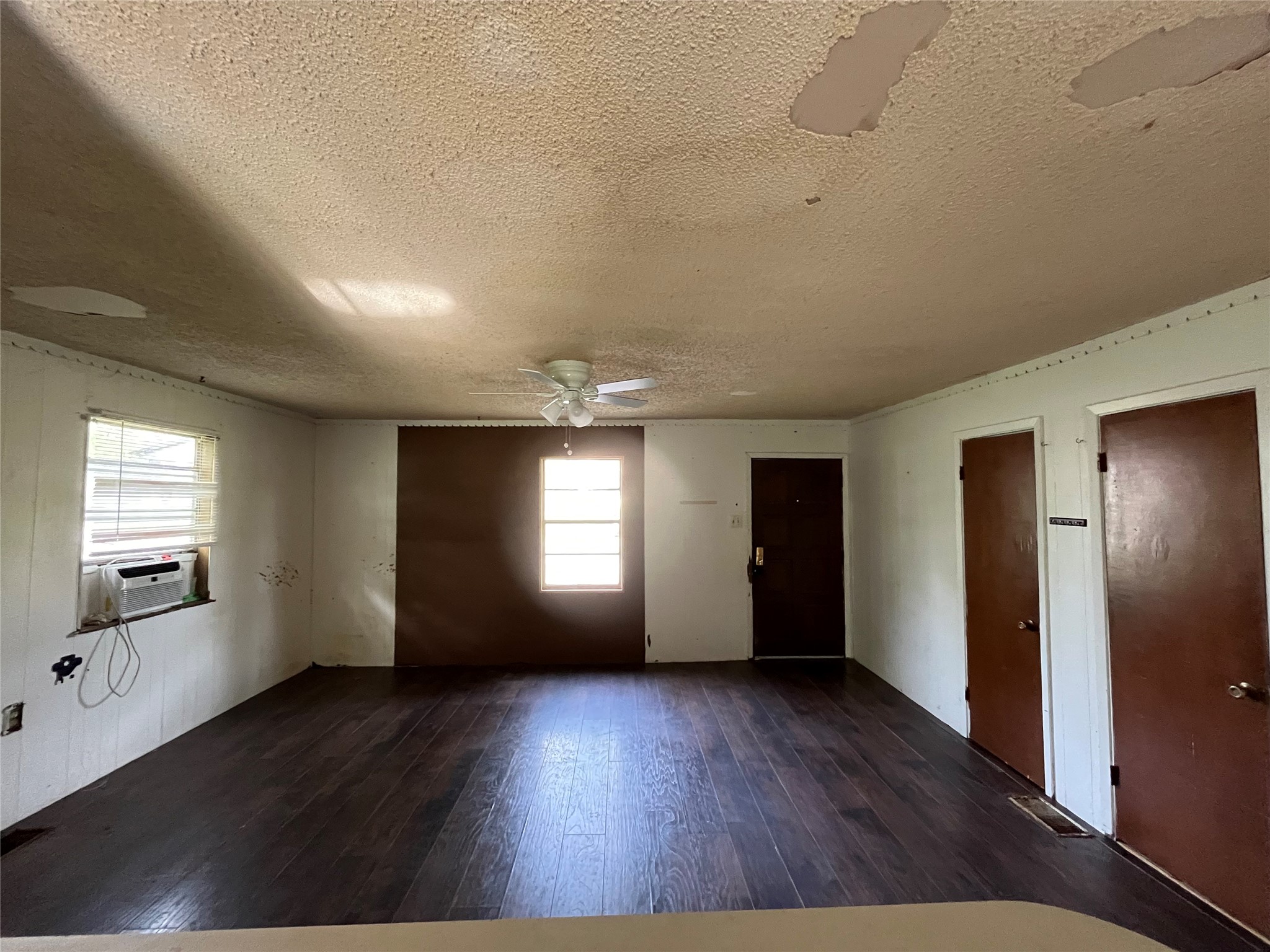 320 S Manson Street Wolfe City TX 75496