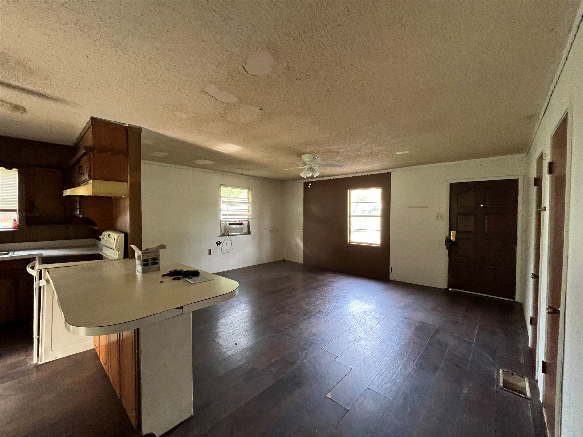 320 S Manson Street Wolfe City TX 75496