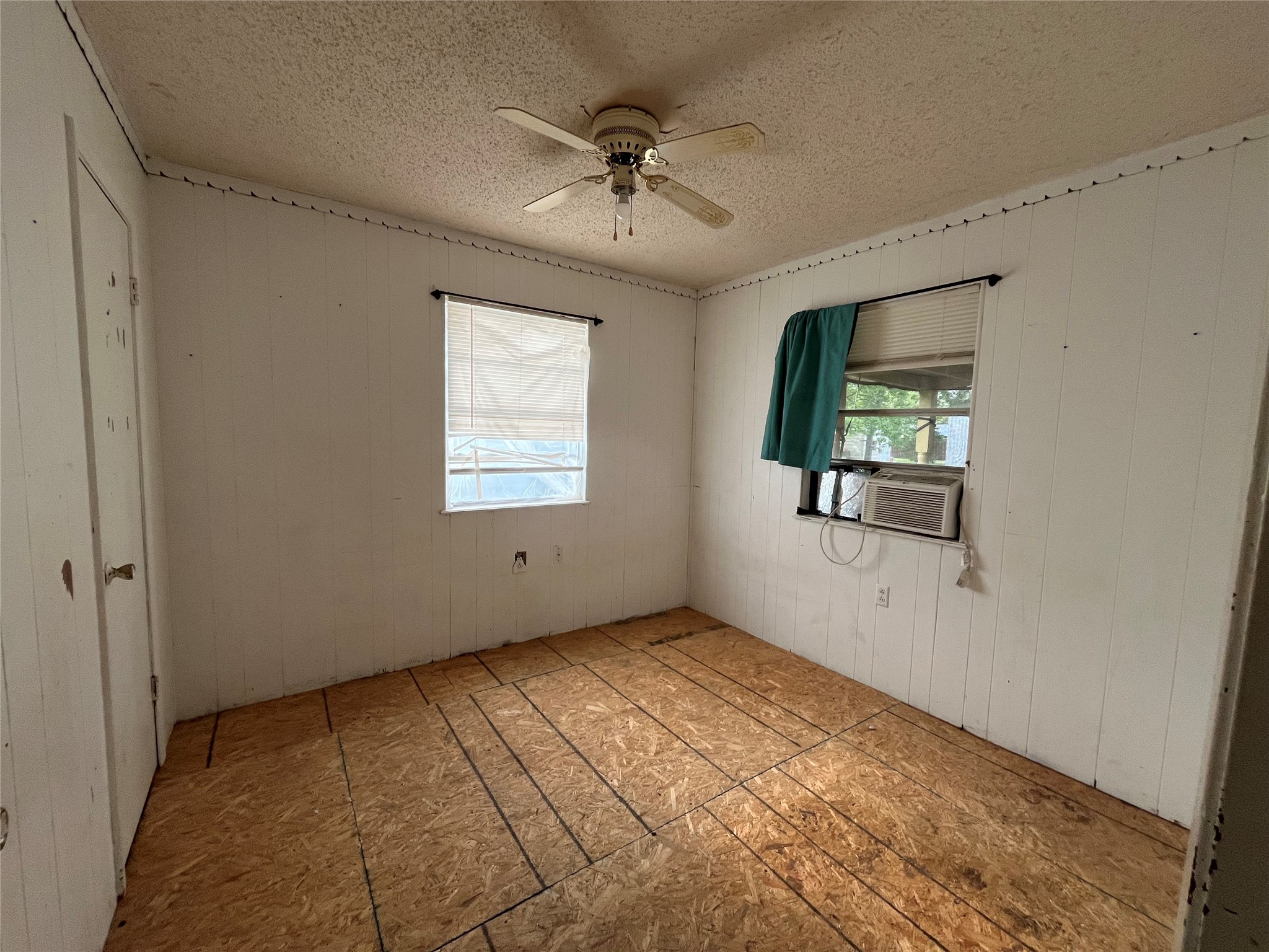 320 S Manson Street Wolfe City TX 75496