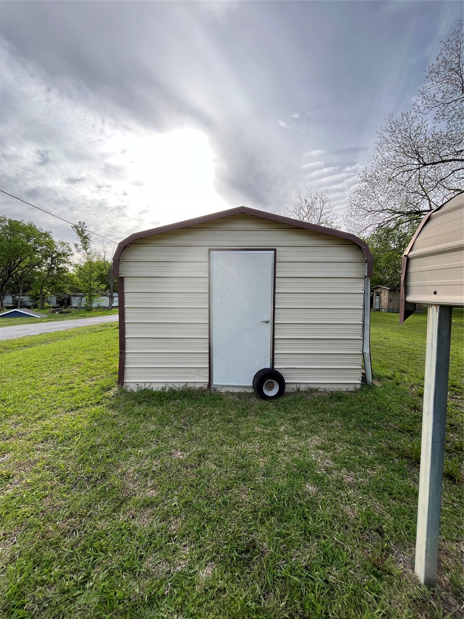 320 S Manson Street Wolfe City TX 75496