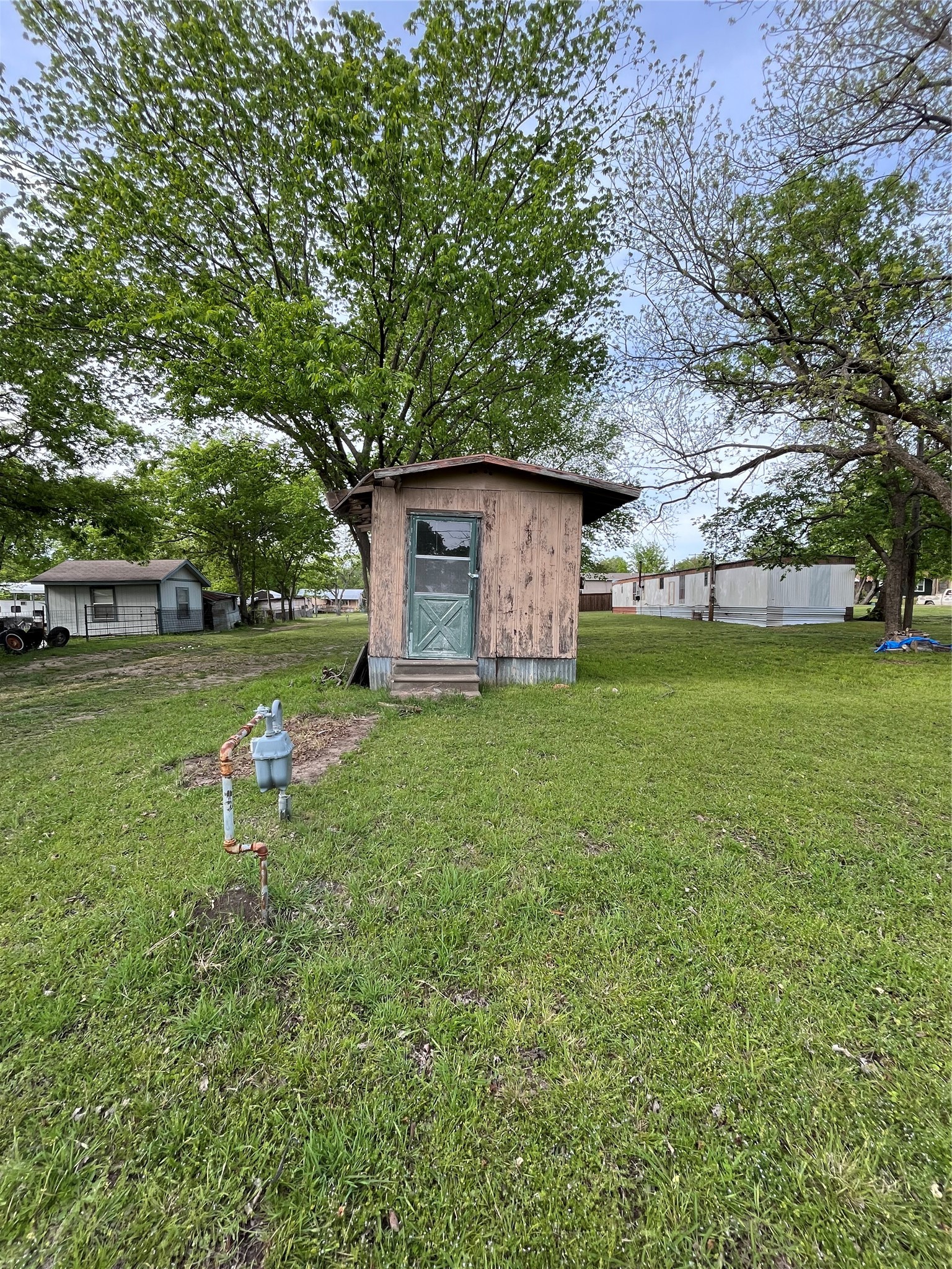 320 S Manson Street Wolfe City TX 75496