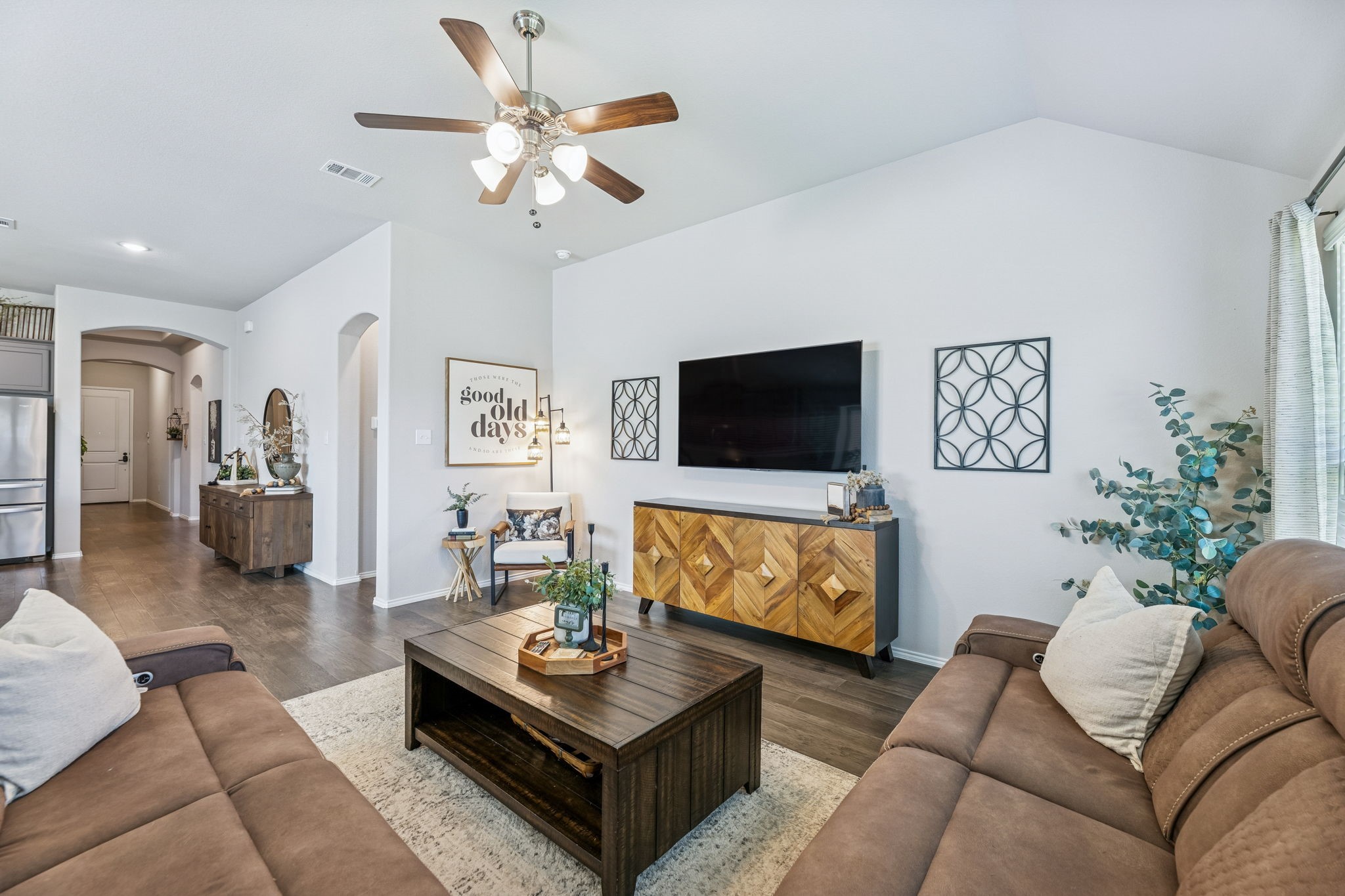 204 Magnolia Drive Azle TX 76020