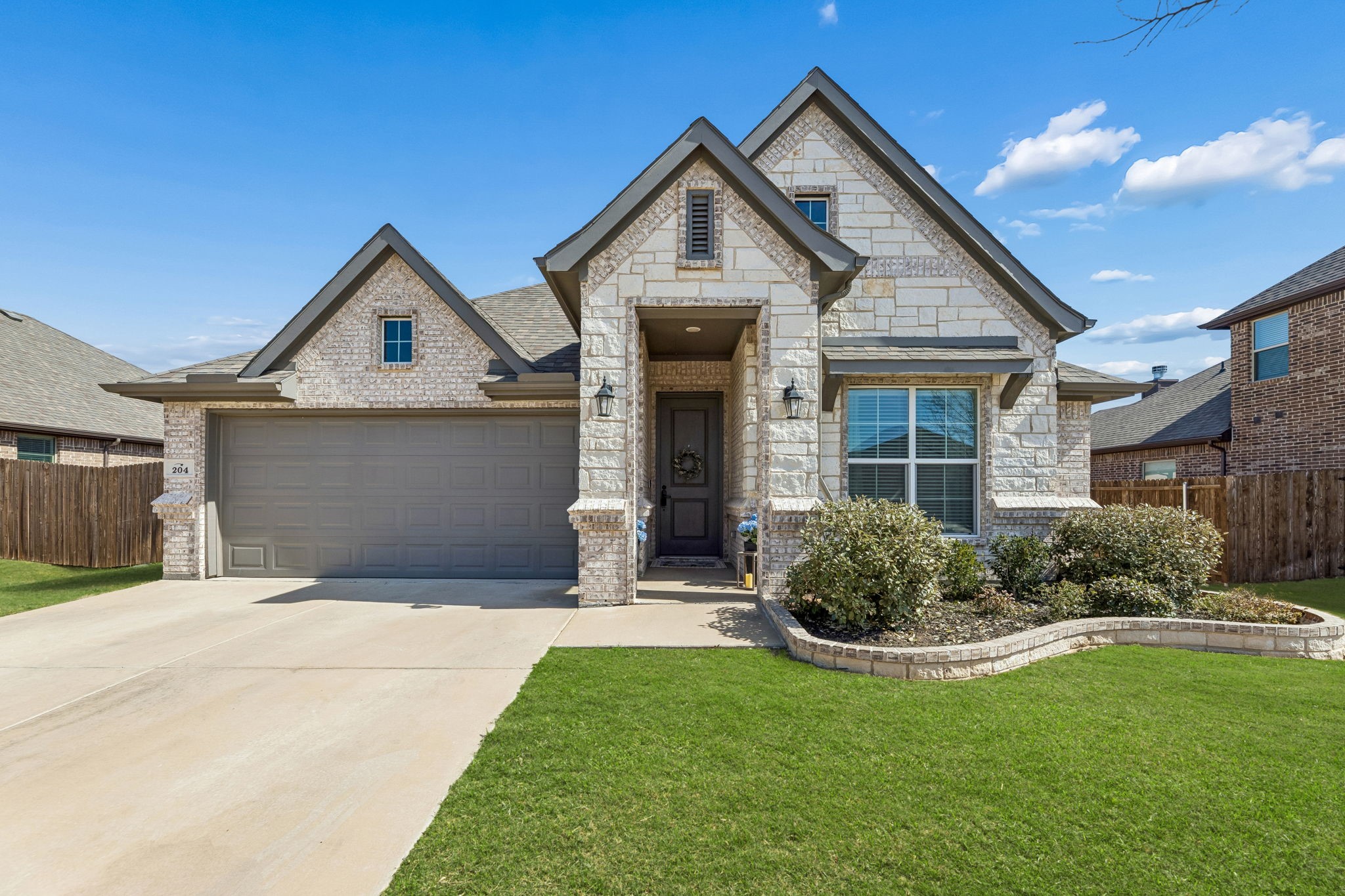 204 Magnolia Drive Azle TX 76020