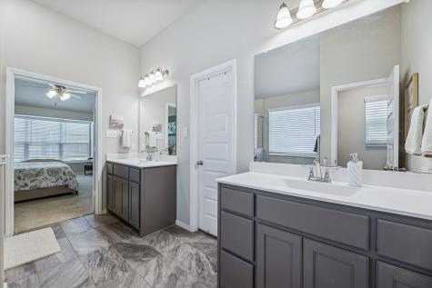 204 Magnolia Drive Azle TX 76020