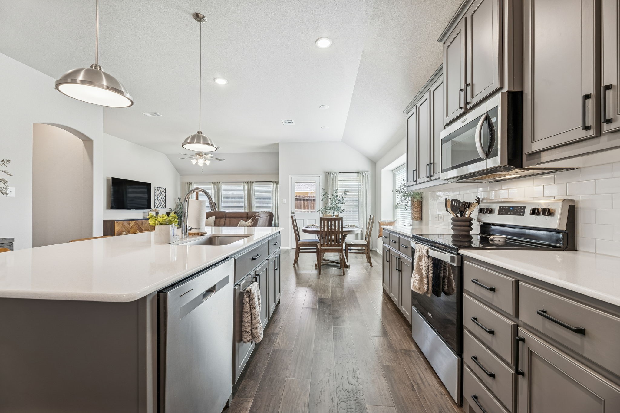 204 Magnolia Drive Azle TX 76020
