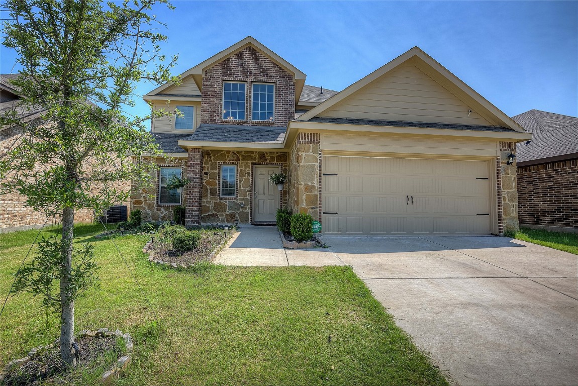 2470 Monty Street Forney TX 75126