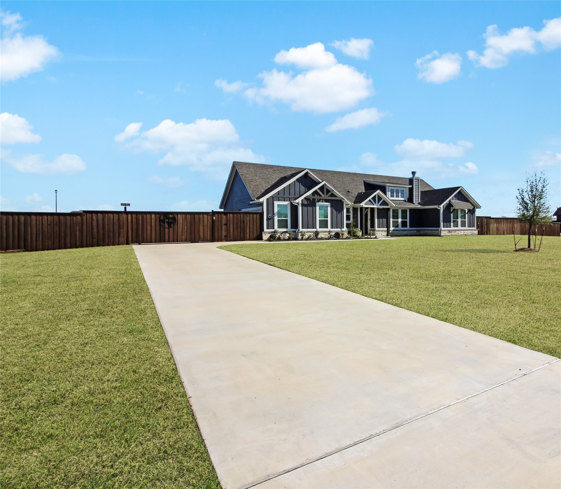 1154 County Road 138 Oak Ridge TX 75161