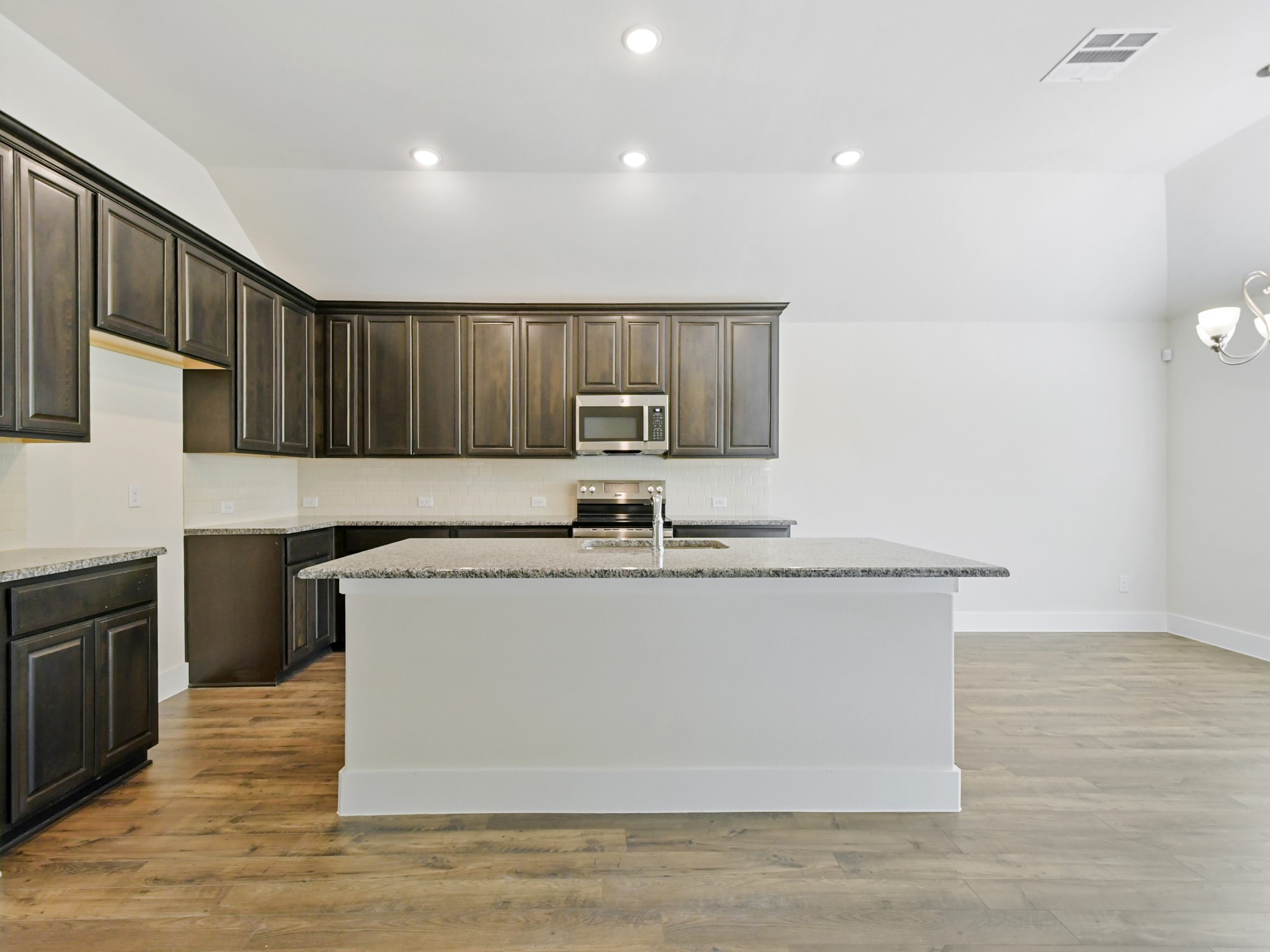 309 Horseshoe Bend Valley View TX 76272