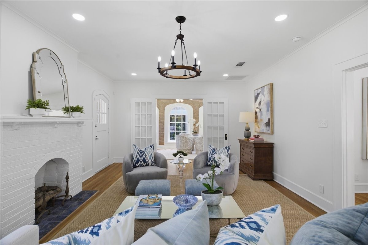 2528 Waits Avenue Fort Worth TX 76109