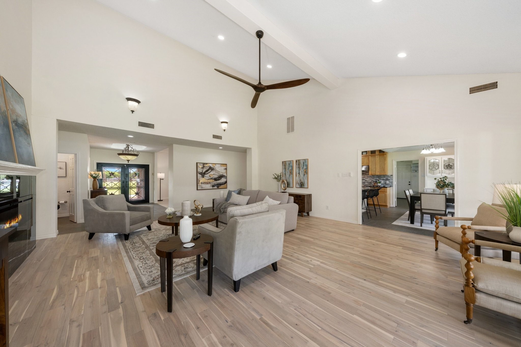 915 W Pleasant Run Road Desoto TX 75115