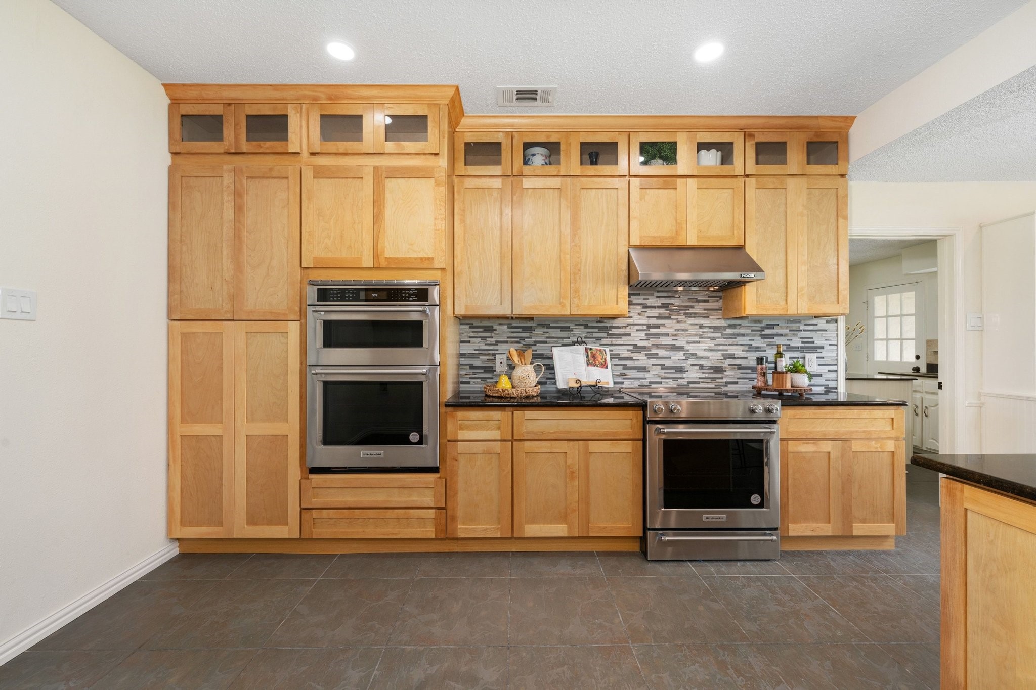 915 W Pleasant Run Road Desoto TX 75115