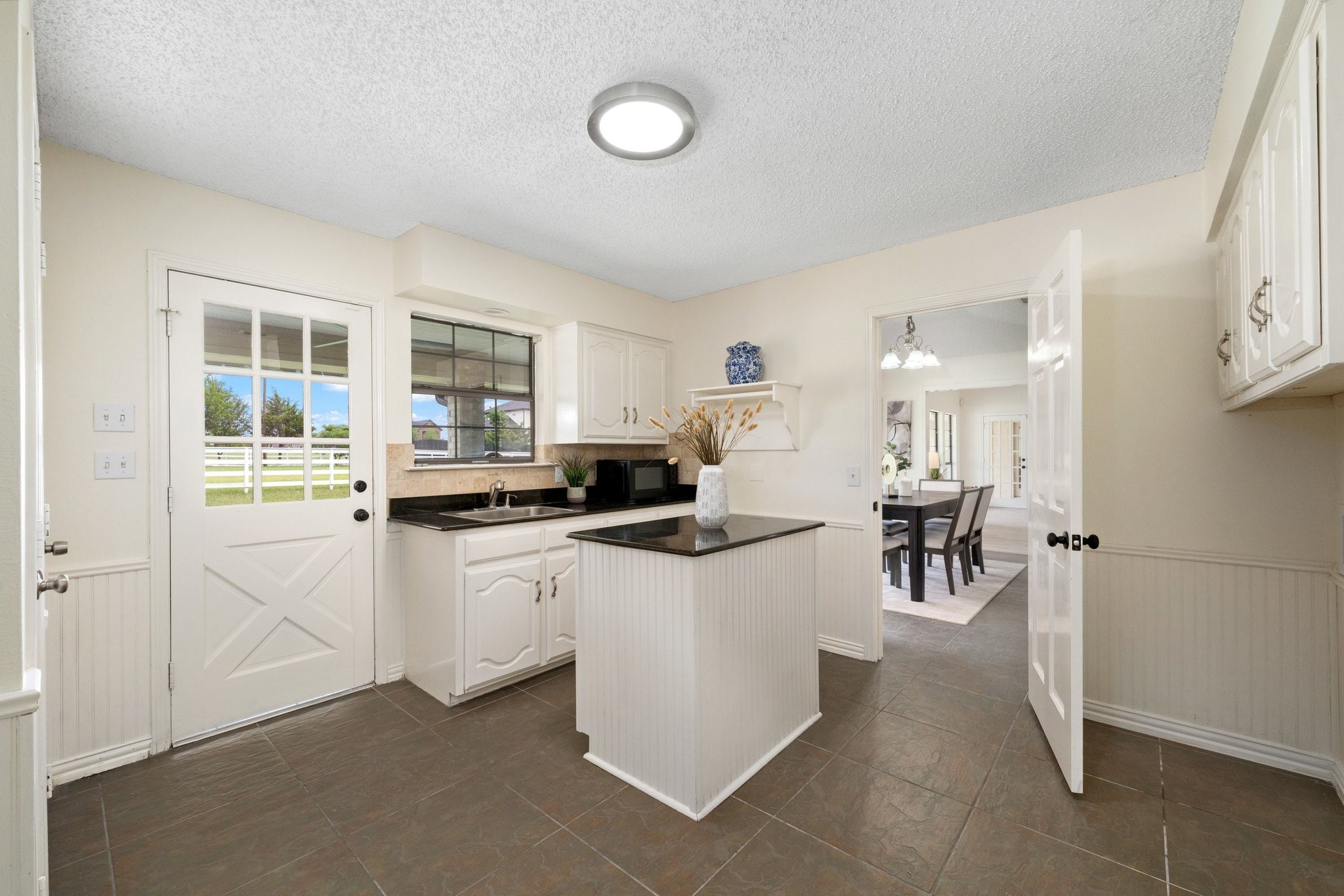 915 W Pleasant Run Road Desoto TX 75115