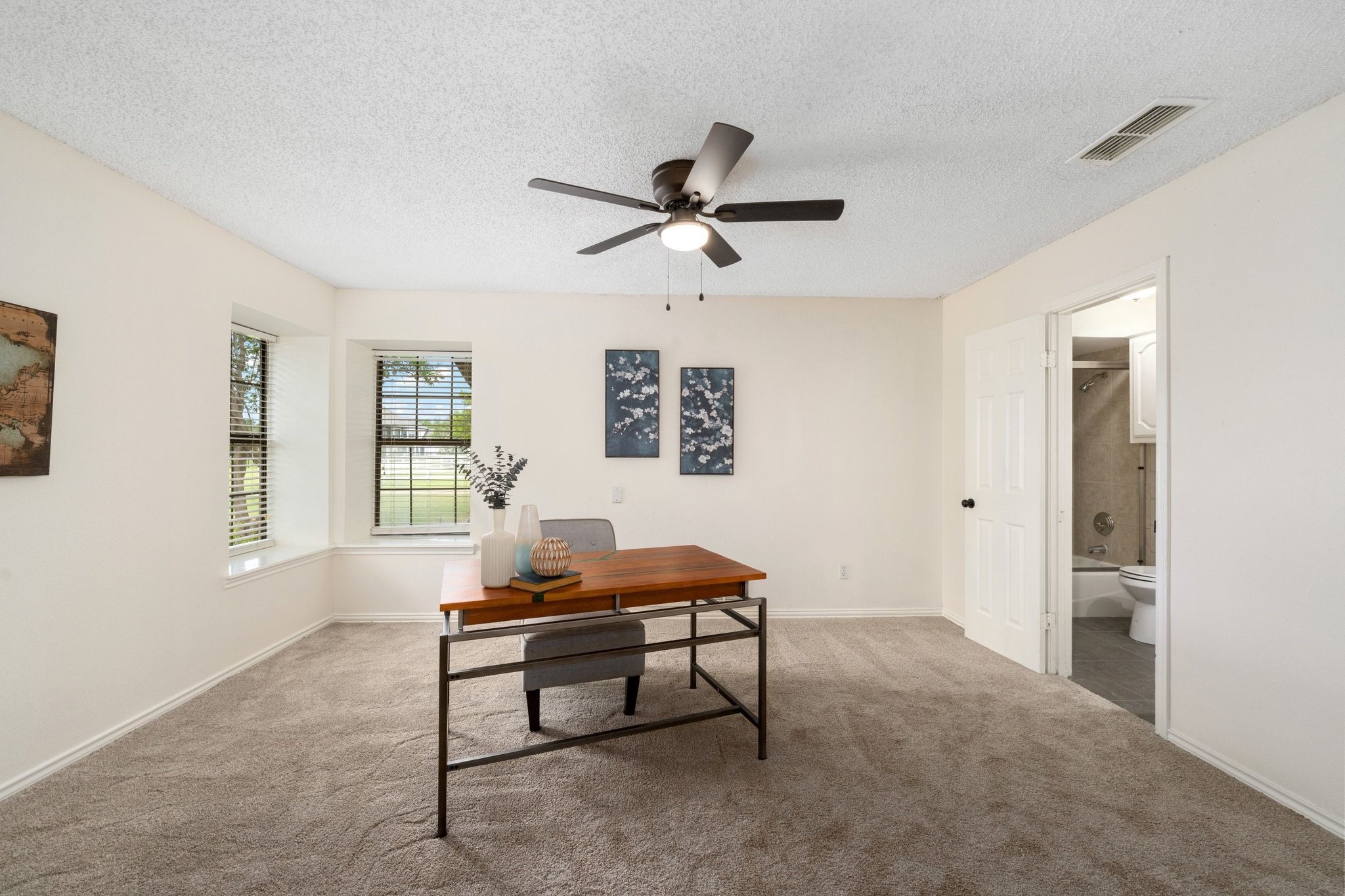 915 W Pleasant Run Road Desoto TX 75115
