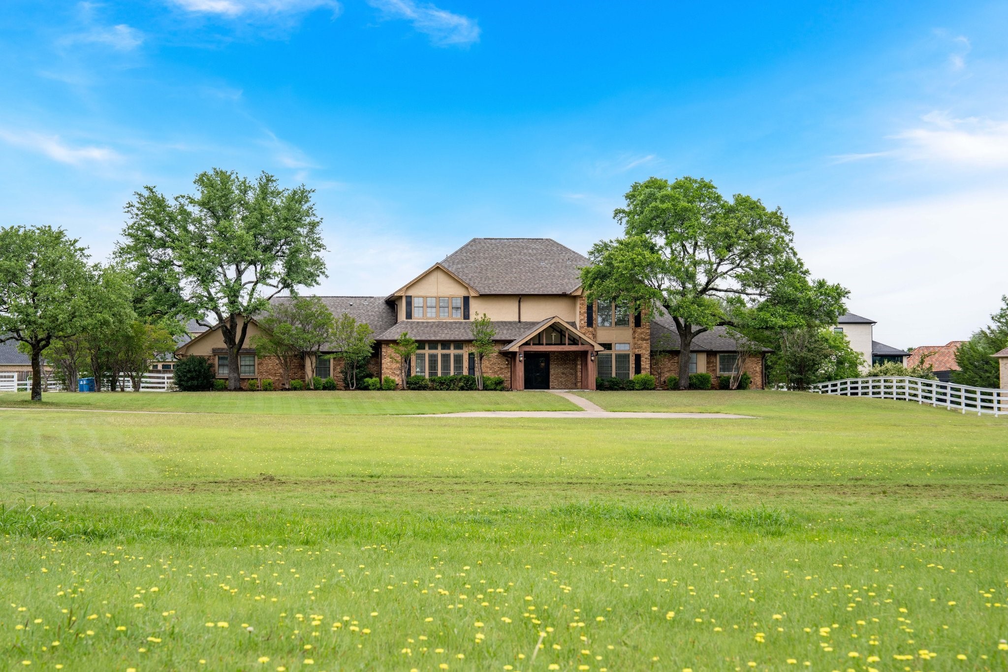915 W Pleasant Run Road Desoto TX 75115