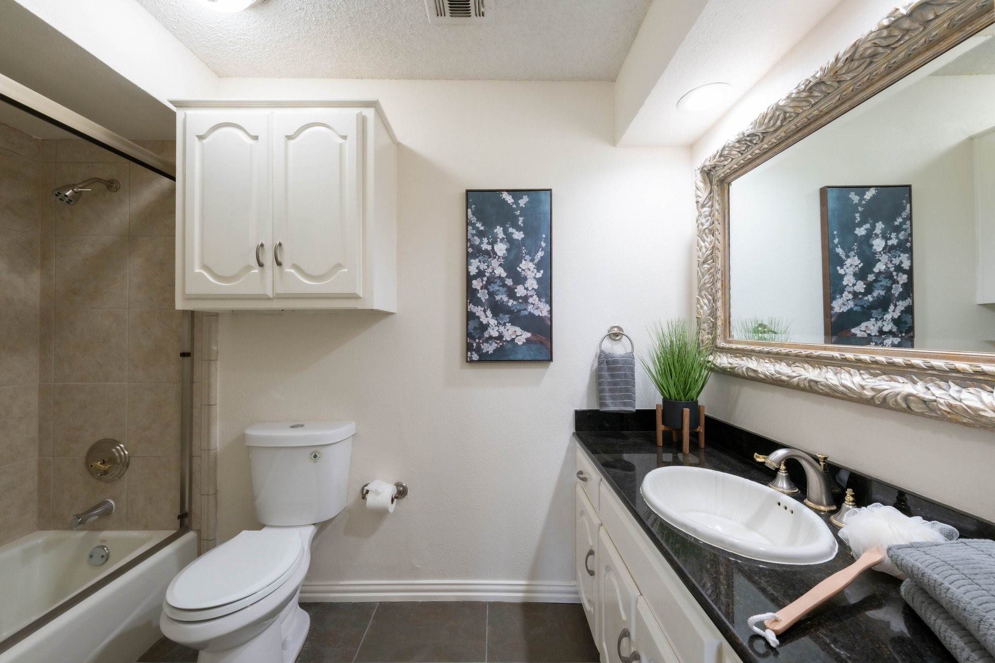 915 W Pleasant Run Road Desoto TX 75115