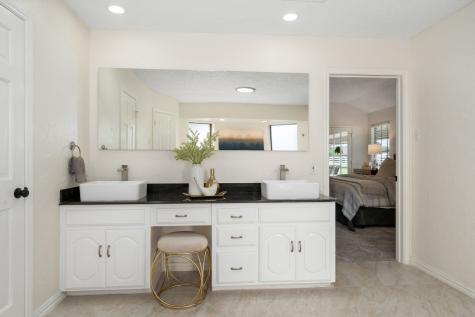915 W Pleasant Run Road Desoto TX 75115
