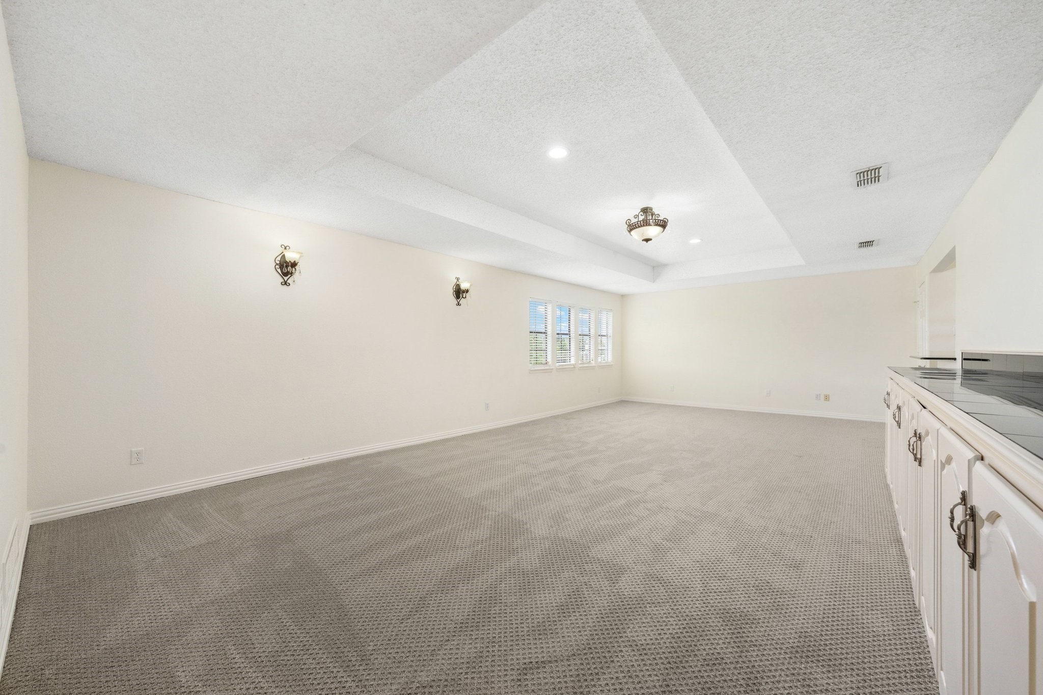 915 W Pleasant Run Road Desoto TX 75115