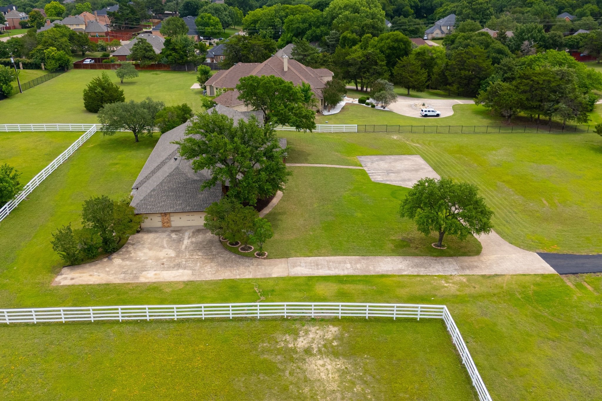 915 W Pleasant Run Road Desoto TX 75115