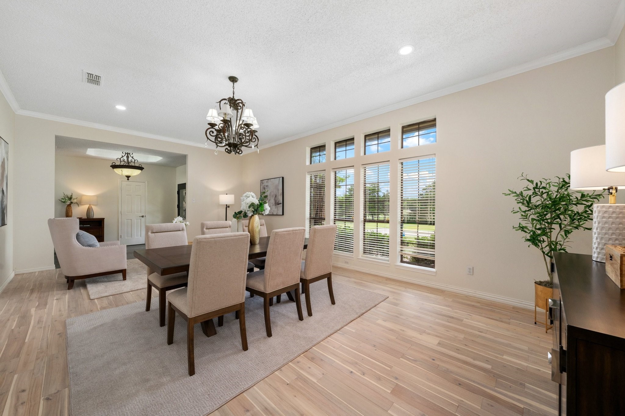 915 W Pleasant Run Road Desoto TX 75115