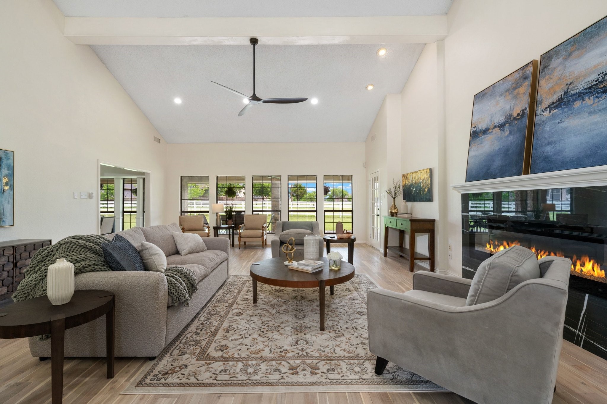 915 W Pleasant Run Road Desoto TX 75115