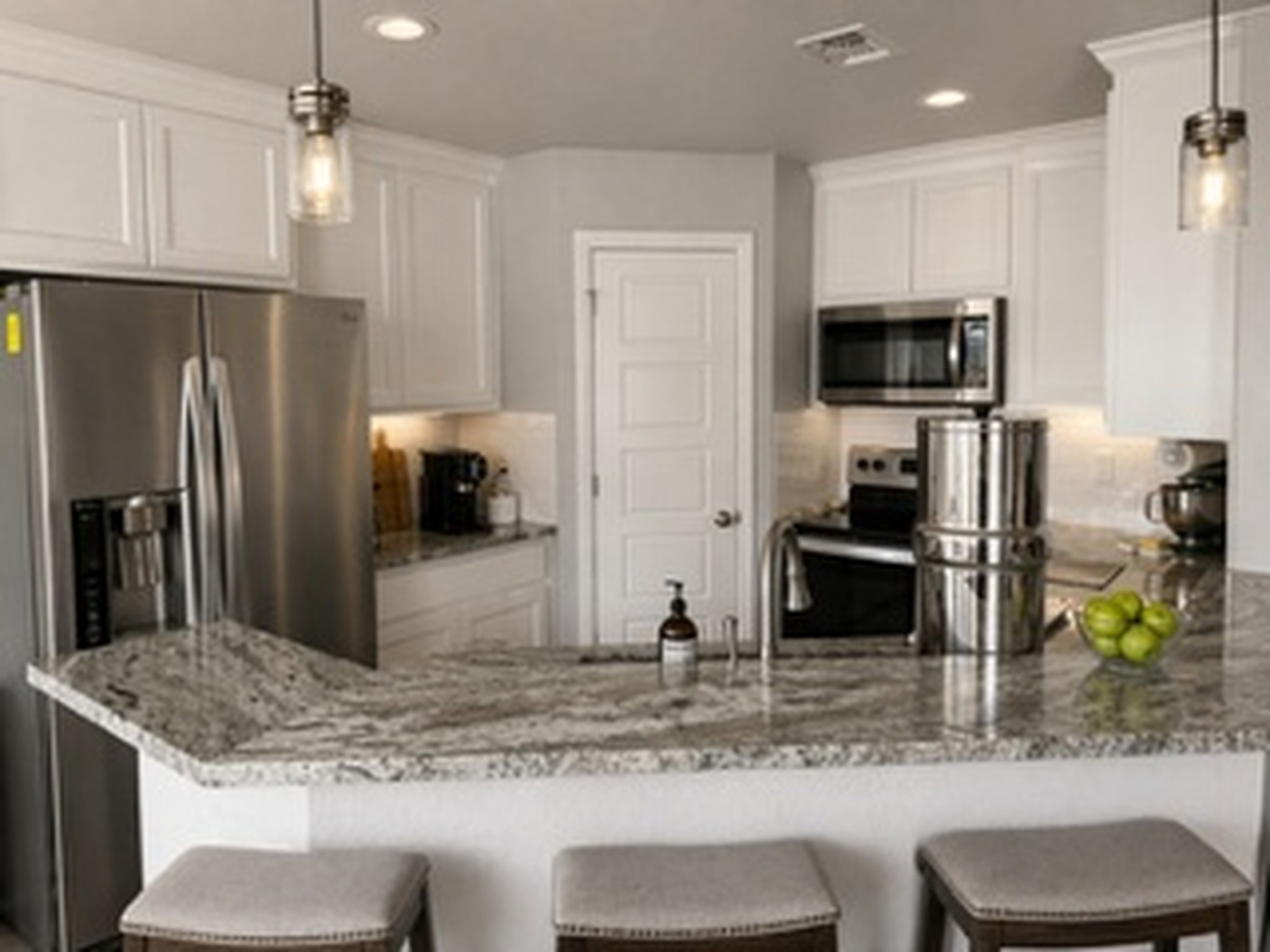 2523 Creek Drive Granbury TX 76048