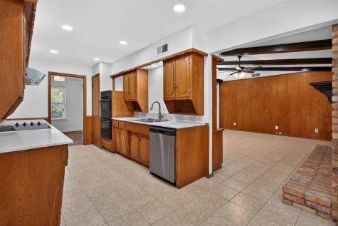 6422 Rock Canyon Circle Dallas TX 75232
