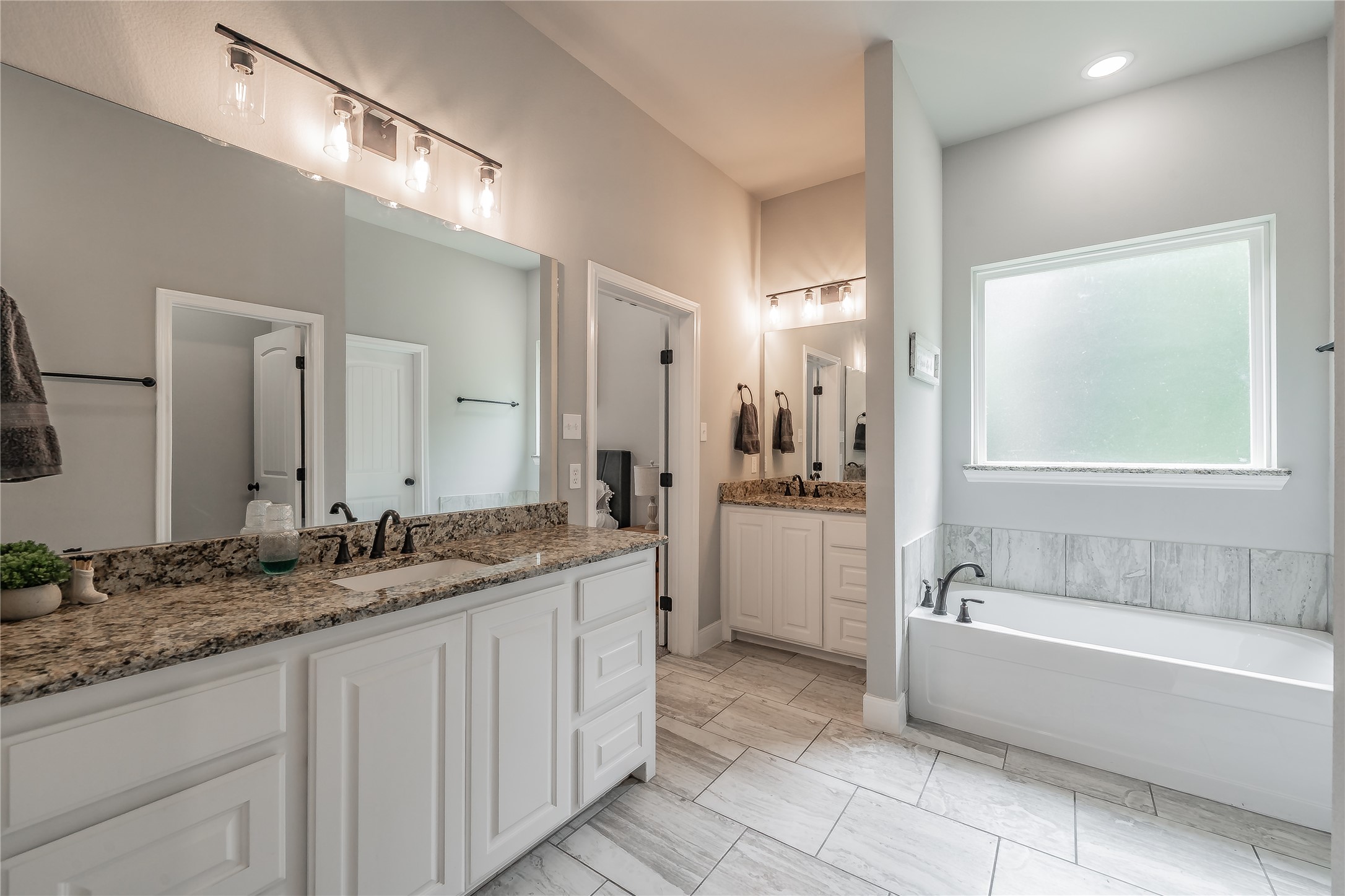 4033 Overlook Way Weatherford TX 76085