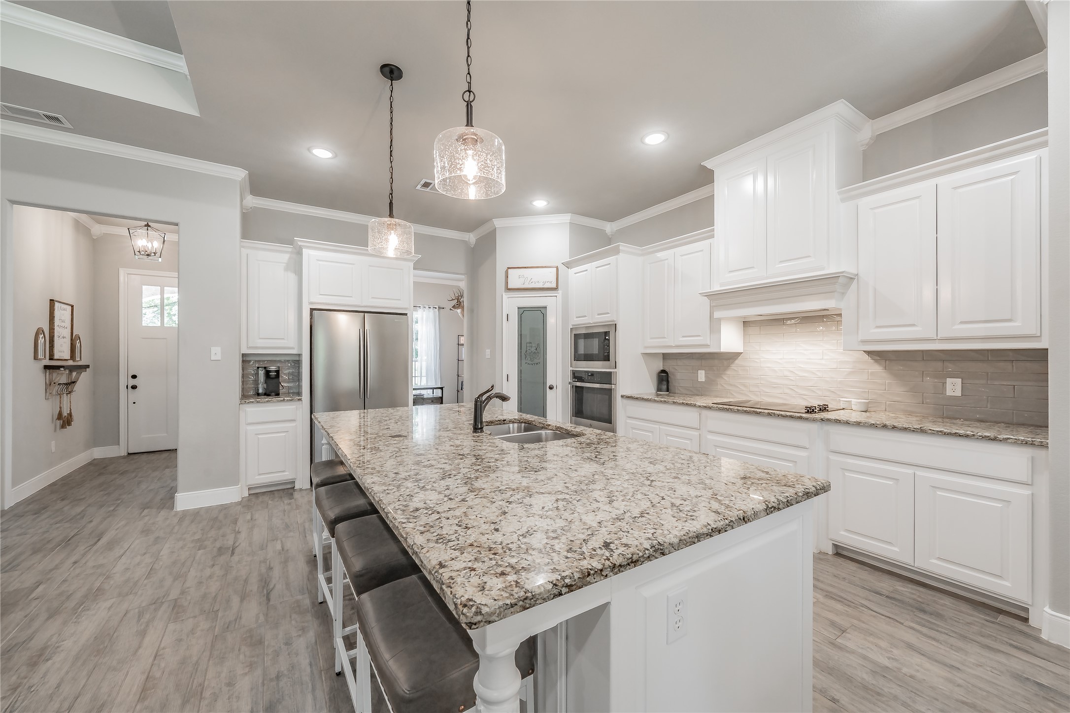 4033 Overlook Way Weatherford TX 76085