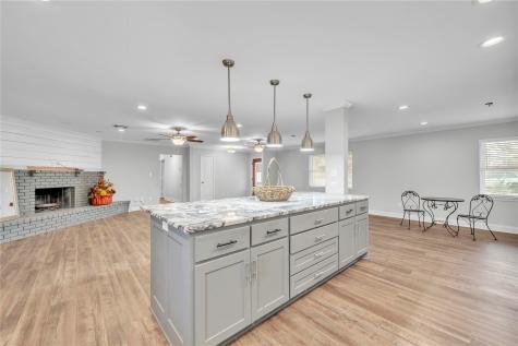 801 Arliss Drive Woodway TX 76712