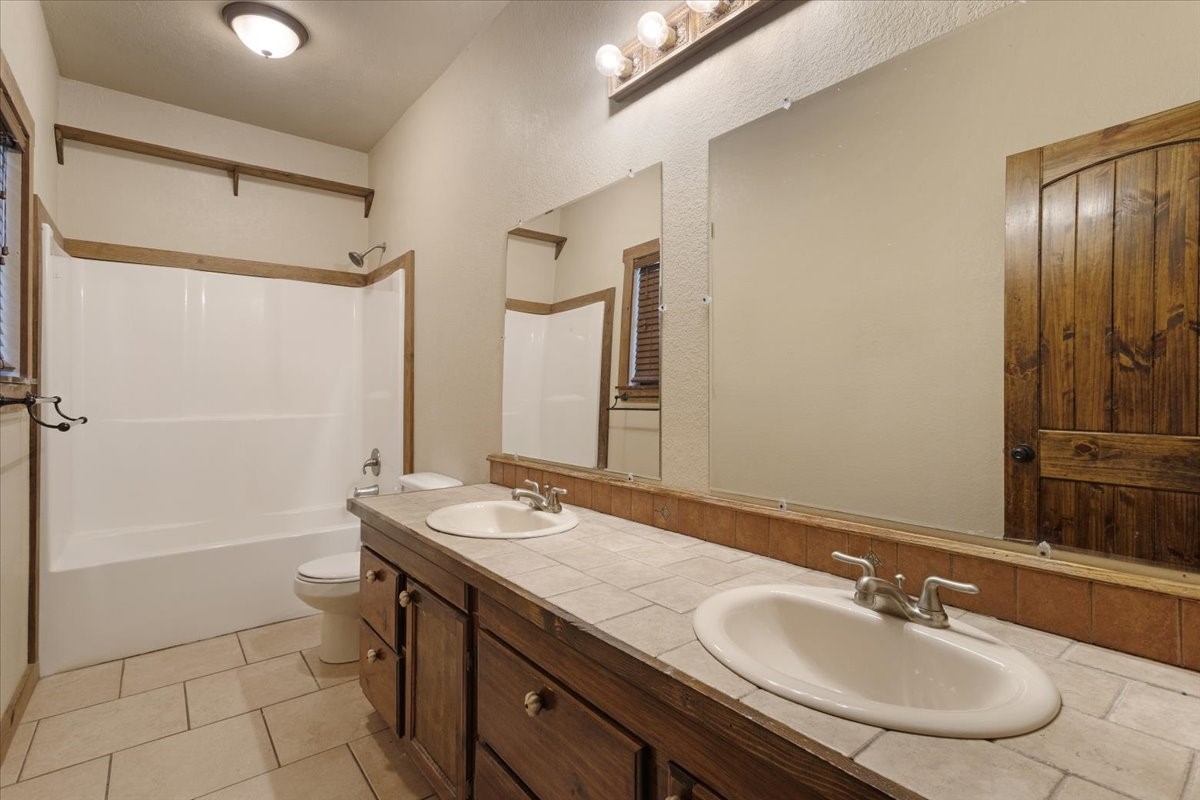 1035 Lakewood Road Denison TX 75020