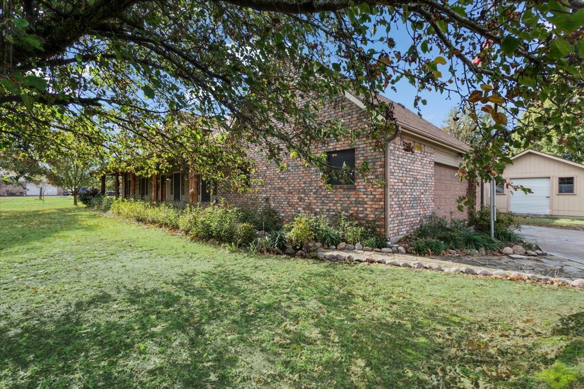 1035 Lakewood Road Denison TX 75020