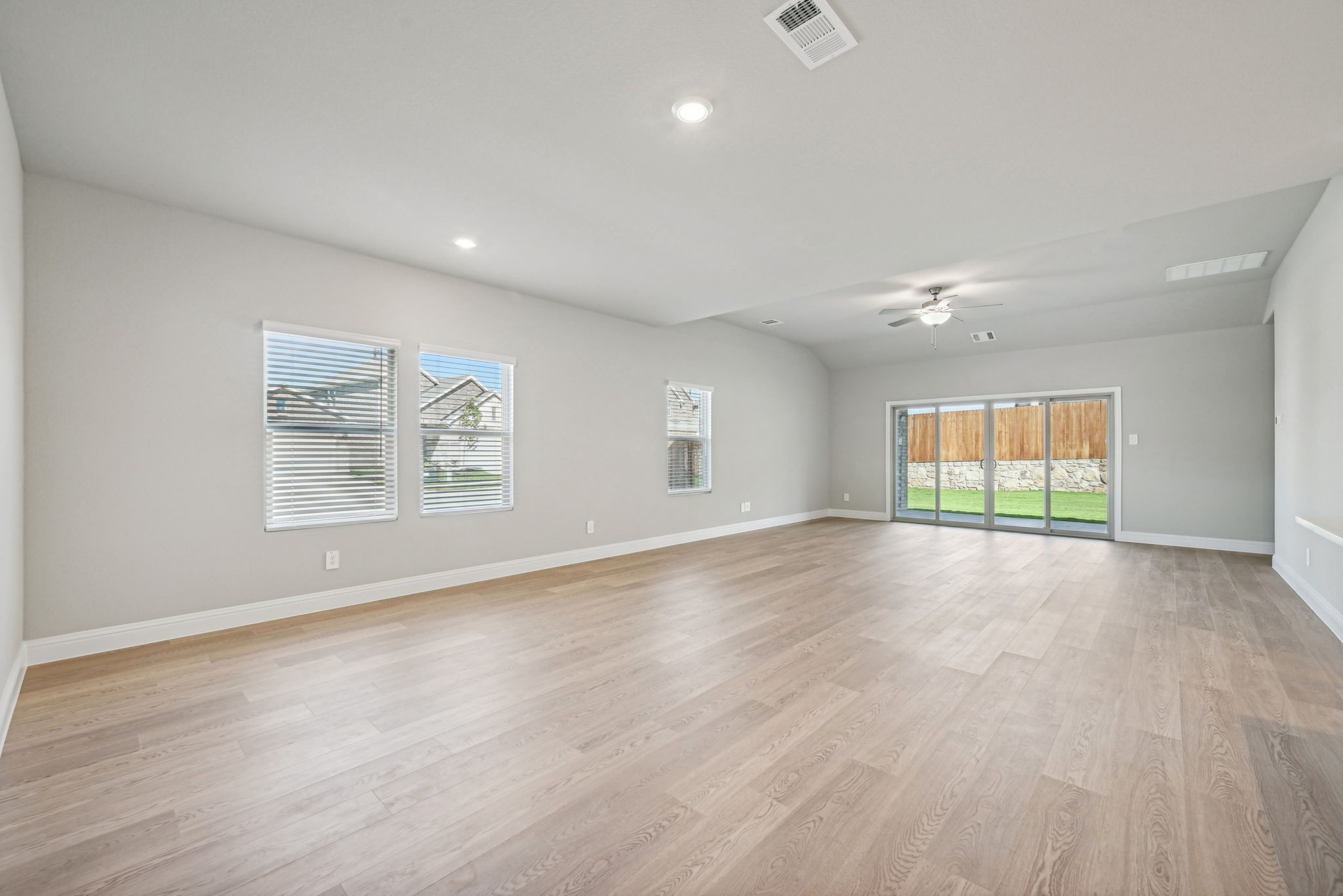 806 London Town Lane Princeton TX 75071