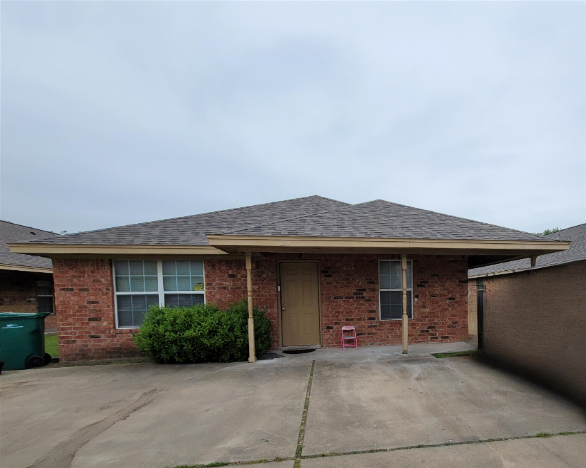 231-233 E Craven Avenue Lacy Lakeview TX 76705