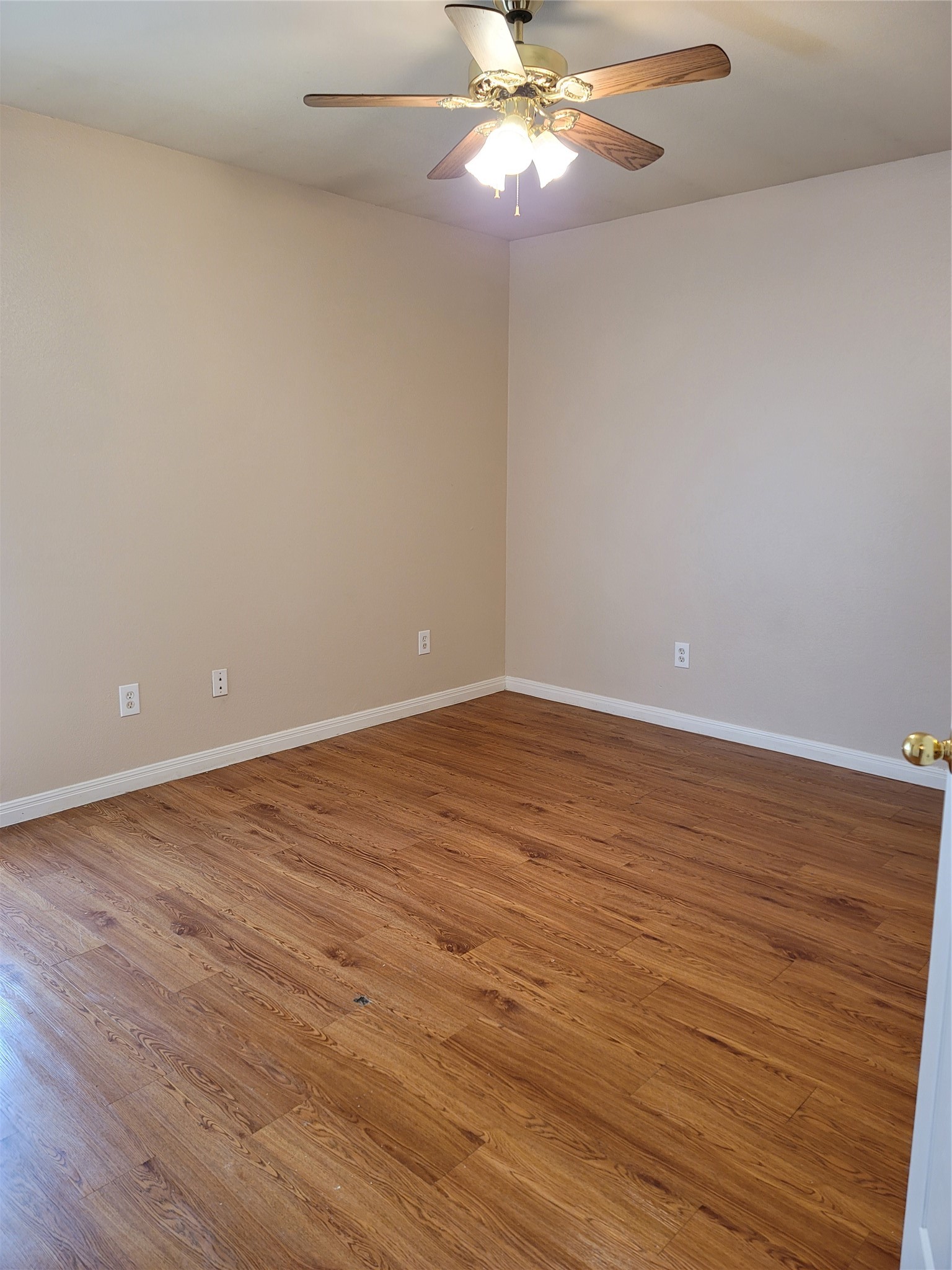 231-233 E Craven Avenue Lacy Lakeview TX 76705