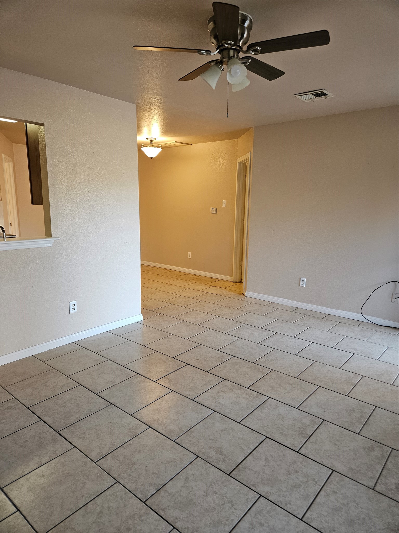 231-233 E Craven Avenue Lacy Lakeview TX 76705
