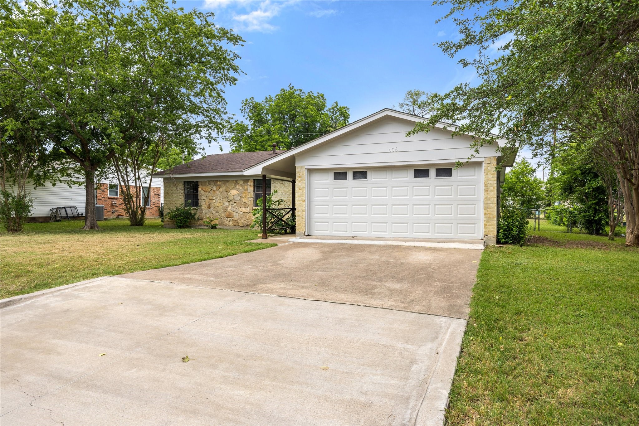 606 Nancy Drive Glen Rose TX 76043