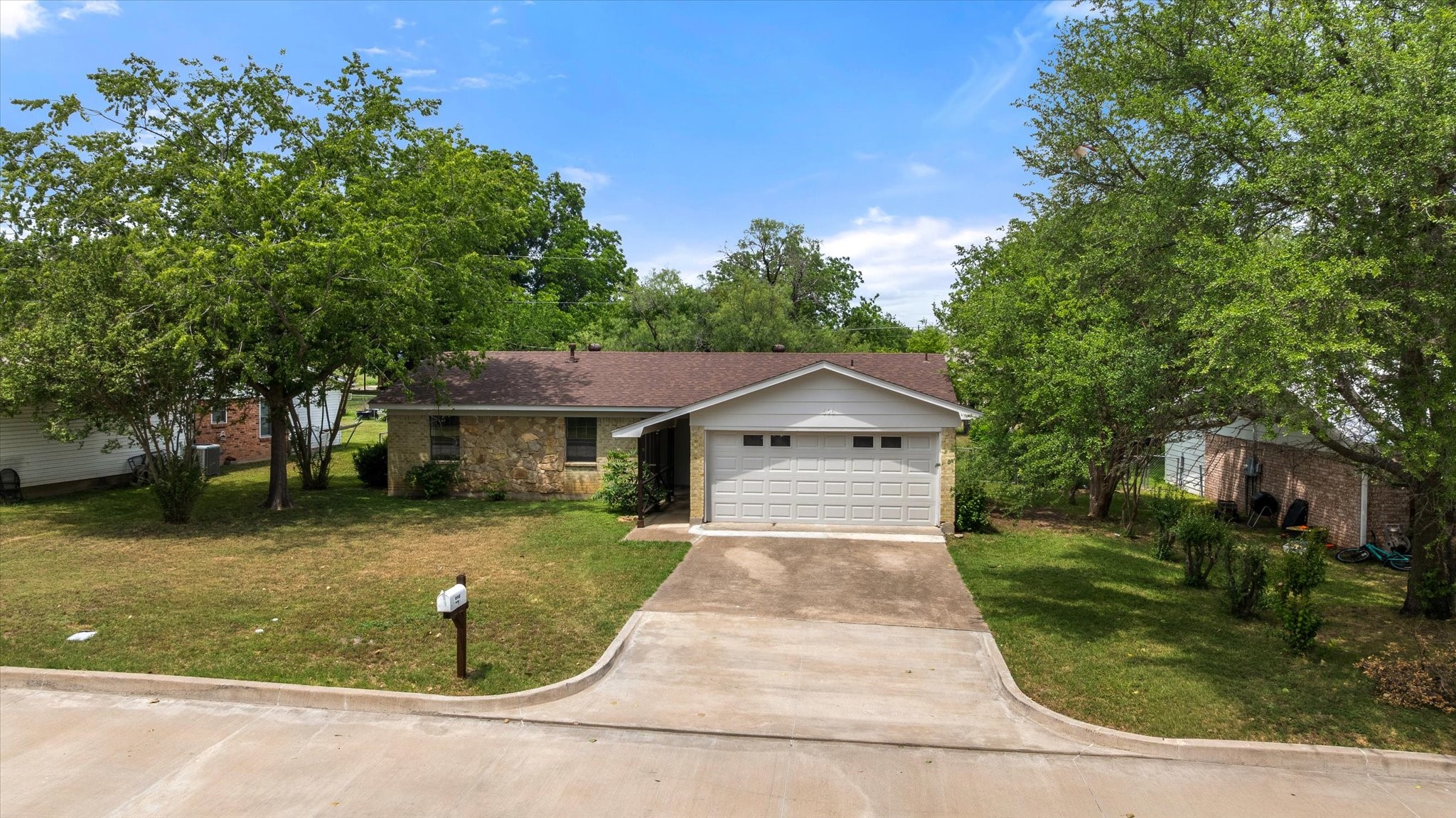 606 Nancy Drive Glen Rose TX 76043