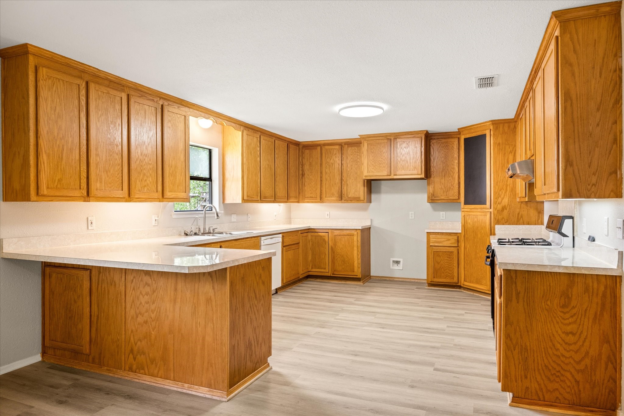 606 Nancy Drive Glen Rose TX 76043