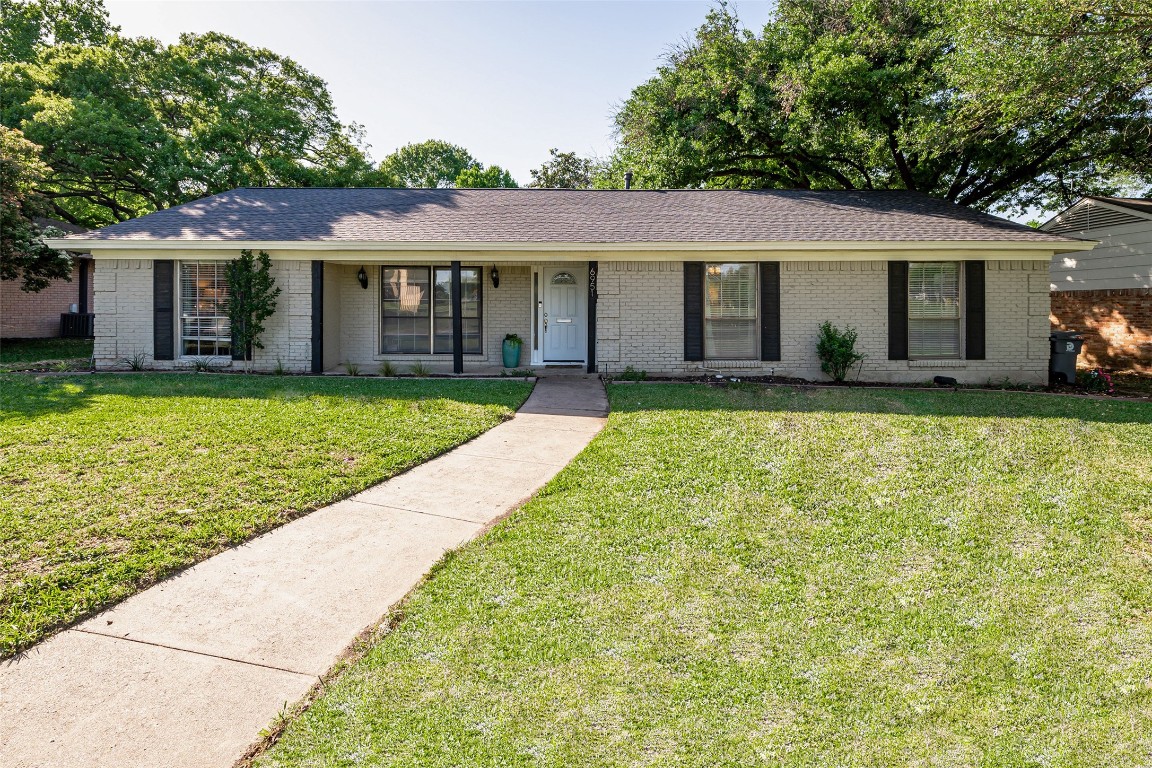 6951 Freemont Street Dallas TX 75231