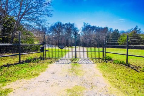 276 County Road 157 Whitesboro TX 76273