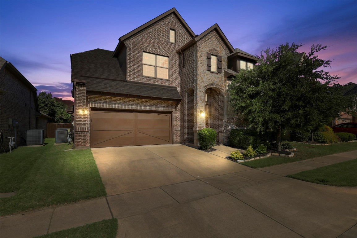 2405 Strathearn Way Carrollton TX 75006