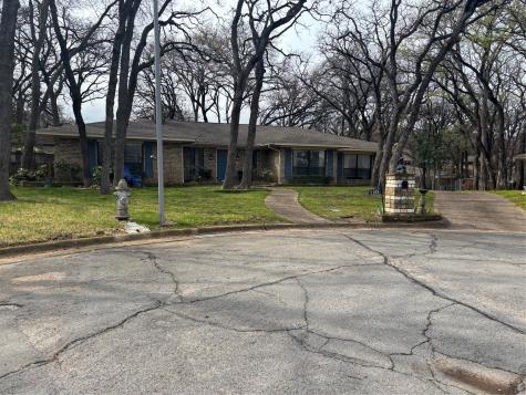 2108 Edgewood Court Arlington TX 76013
